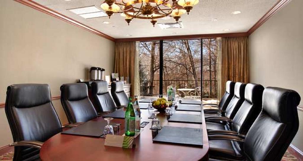 Hilton Westchester Rye Brook Exterior foto