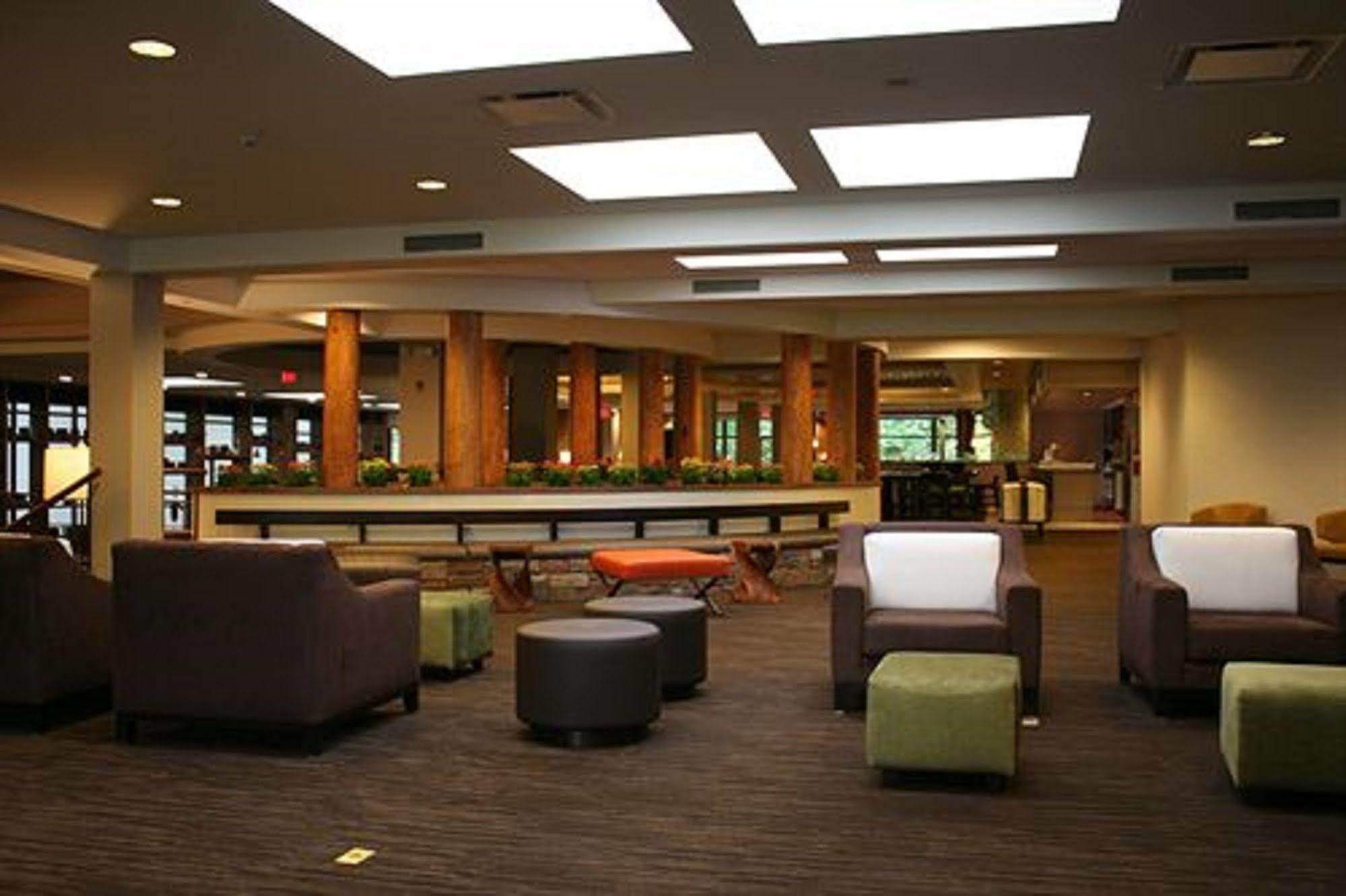 Hilton Westchester Rye Brook Exterior foto